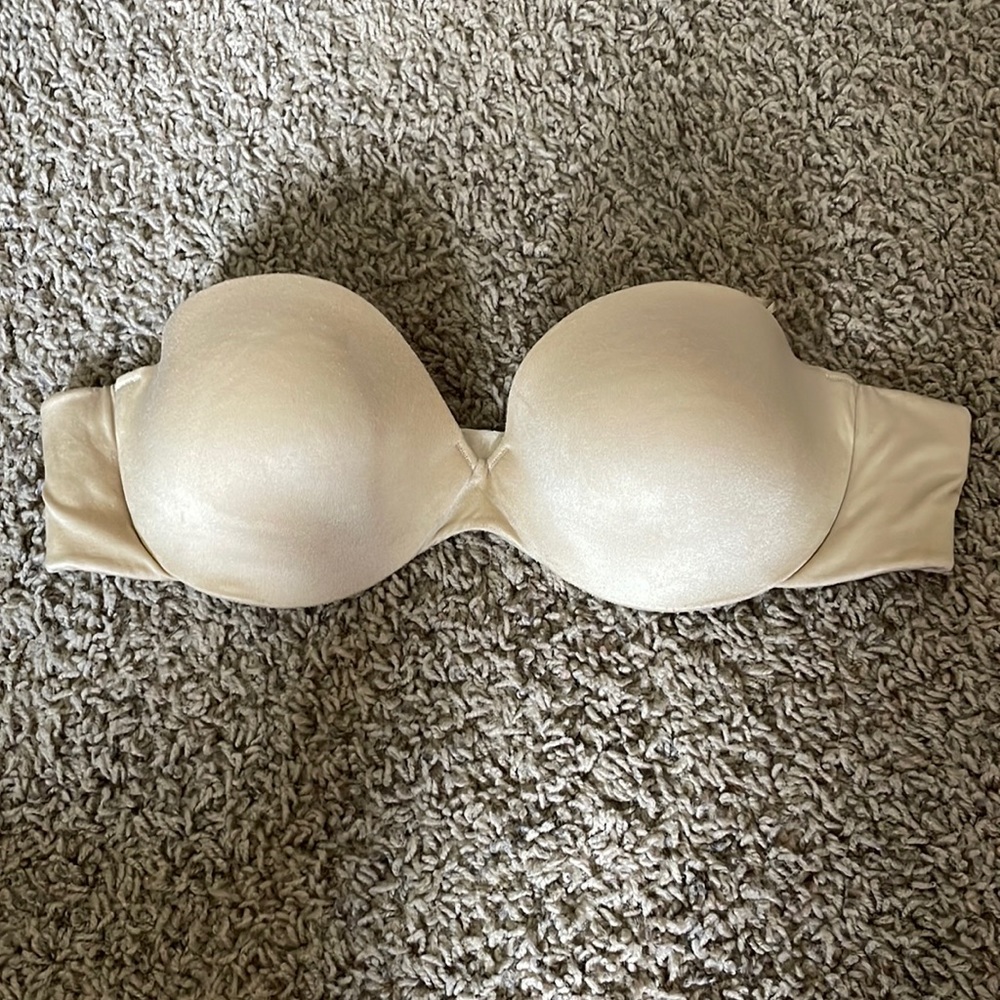 Women’s Tan Strapless Bra Size 36A